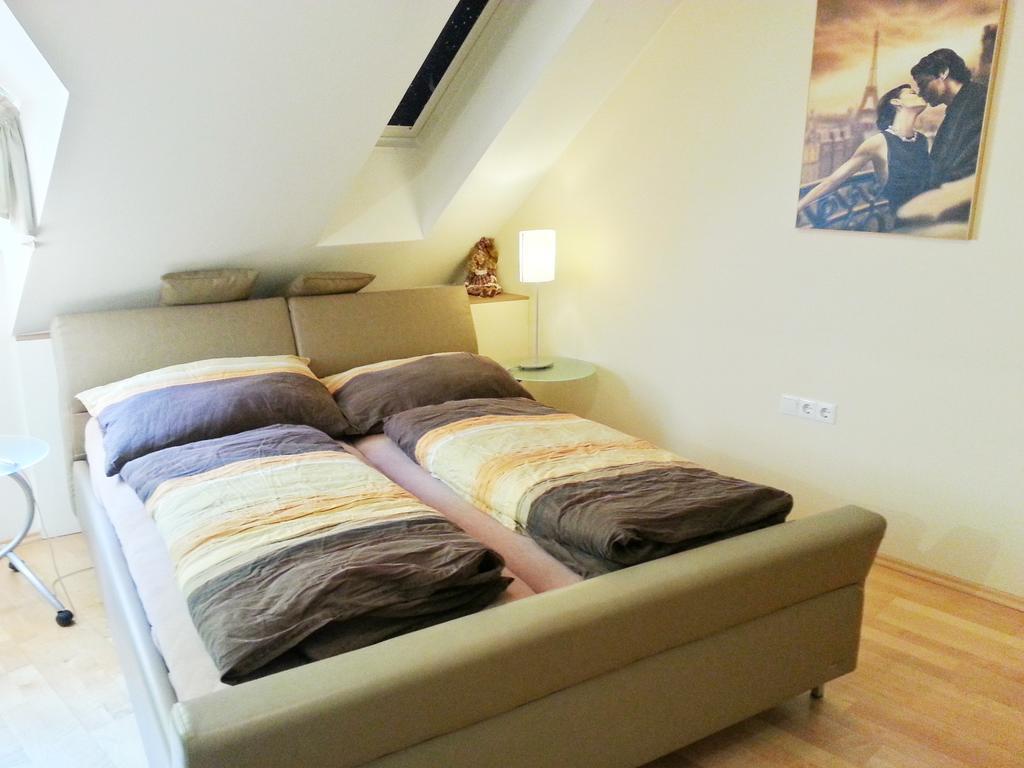 Gaestehaus Zur Schoenen Aussicht Spitz an der Donau Room photo